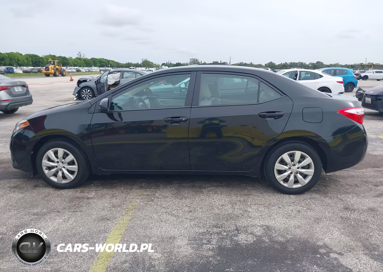 2016 Toyota Corolla Le VIN:2T1BURHE3GC687461 - 14