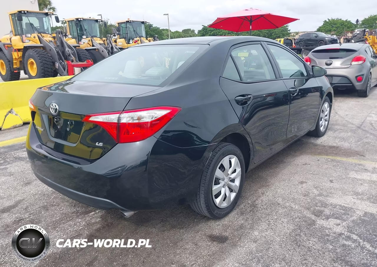 2016 Toyota Corolla Le VIN:2T1BURHE3GC687461 - 4