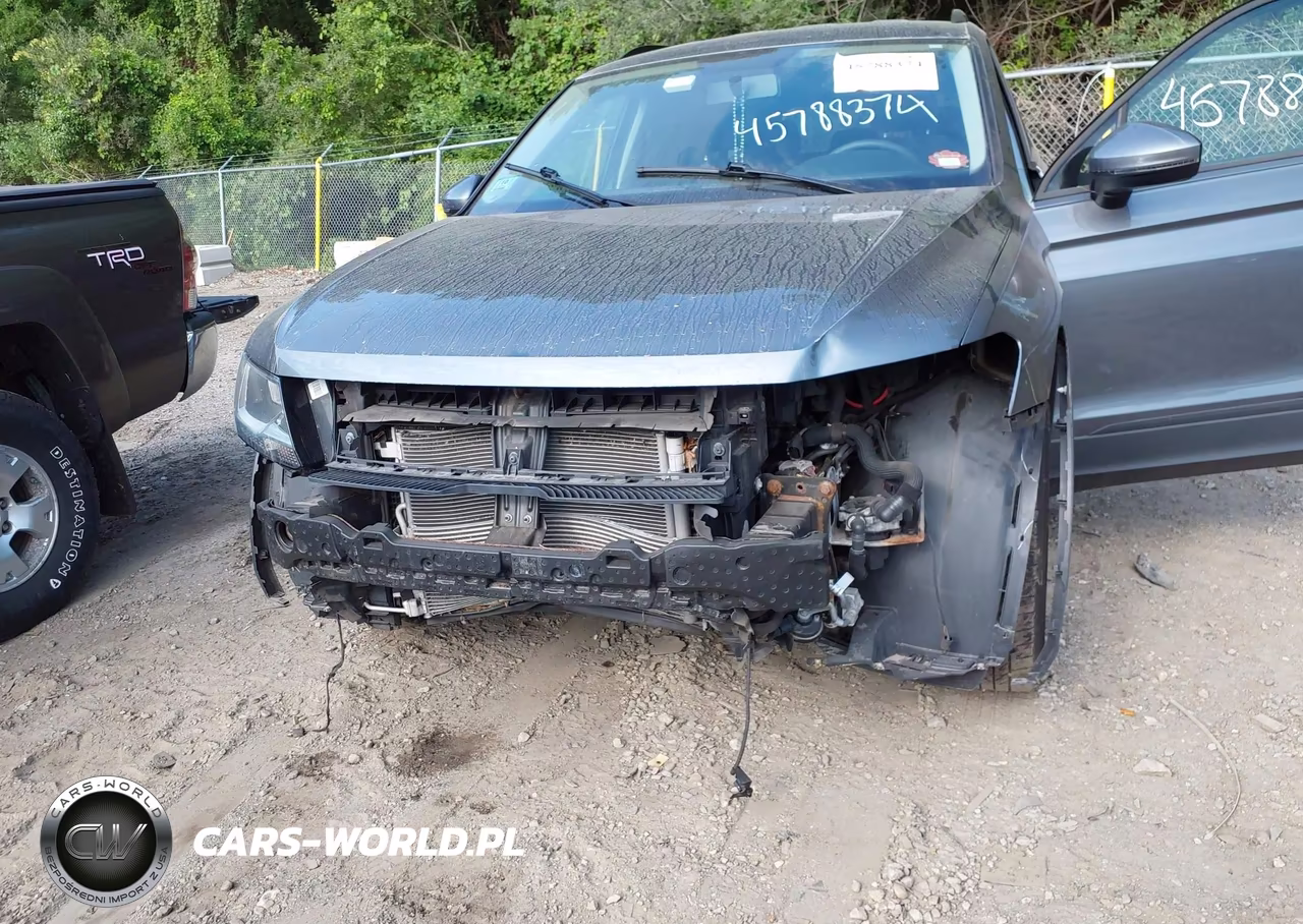 2018 Volkswagen Tiguan 2.0T S VIN:3VV0B7AX0JM120394 - 6