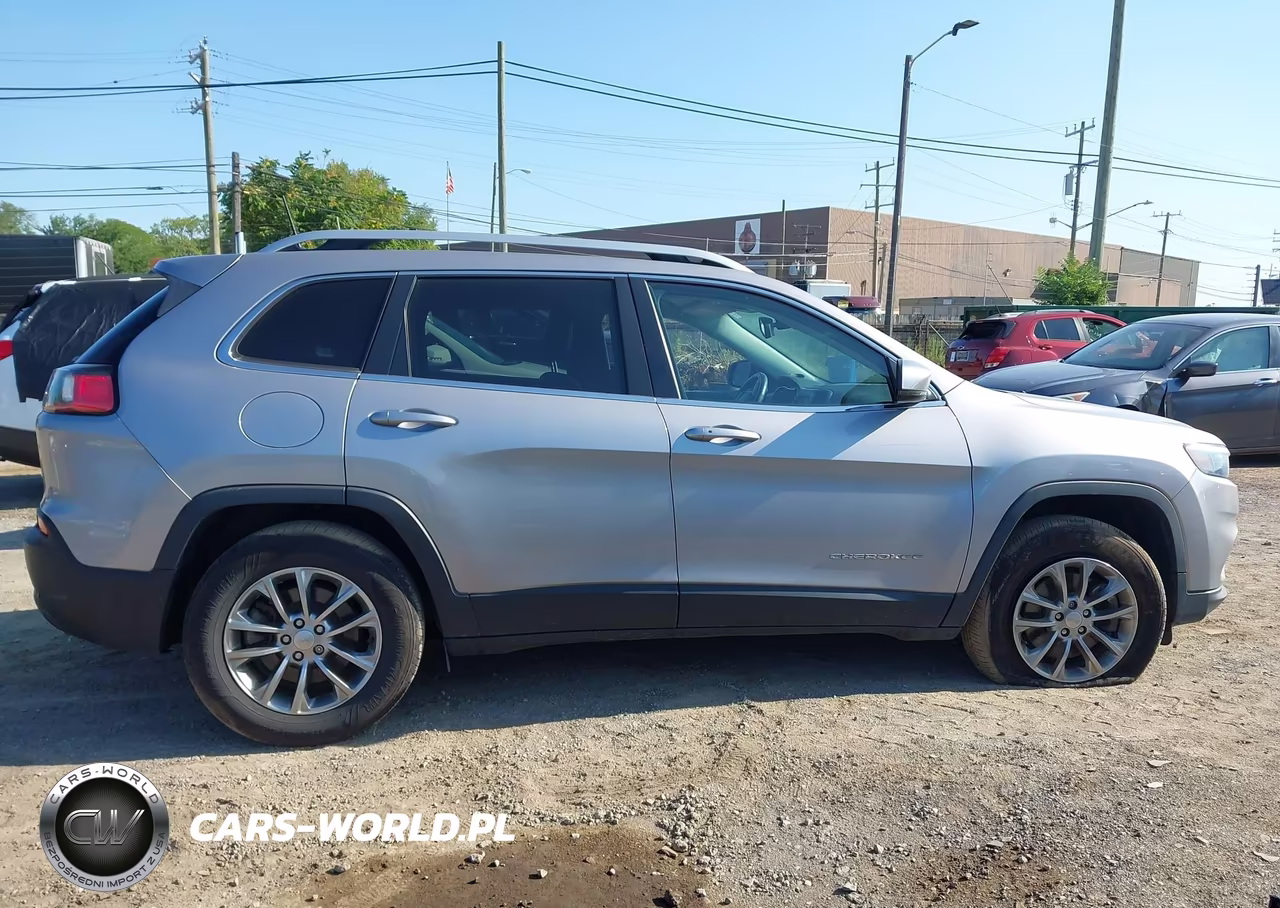 2021 Jeep Cherokee Latitude Lux 4X4 VIN:1C4PJMMX5MD160271 - 13