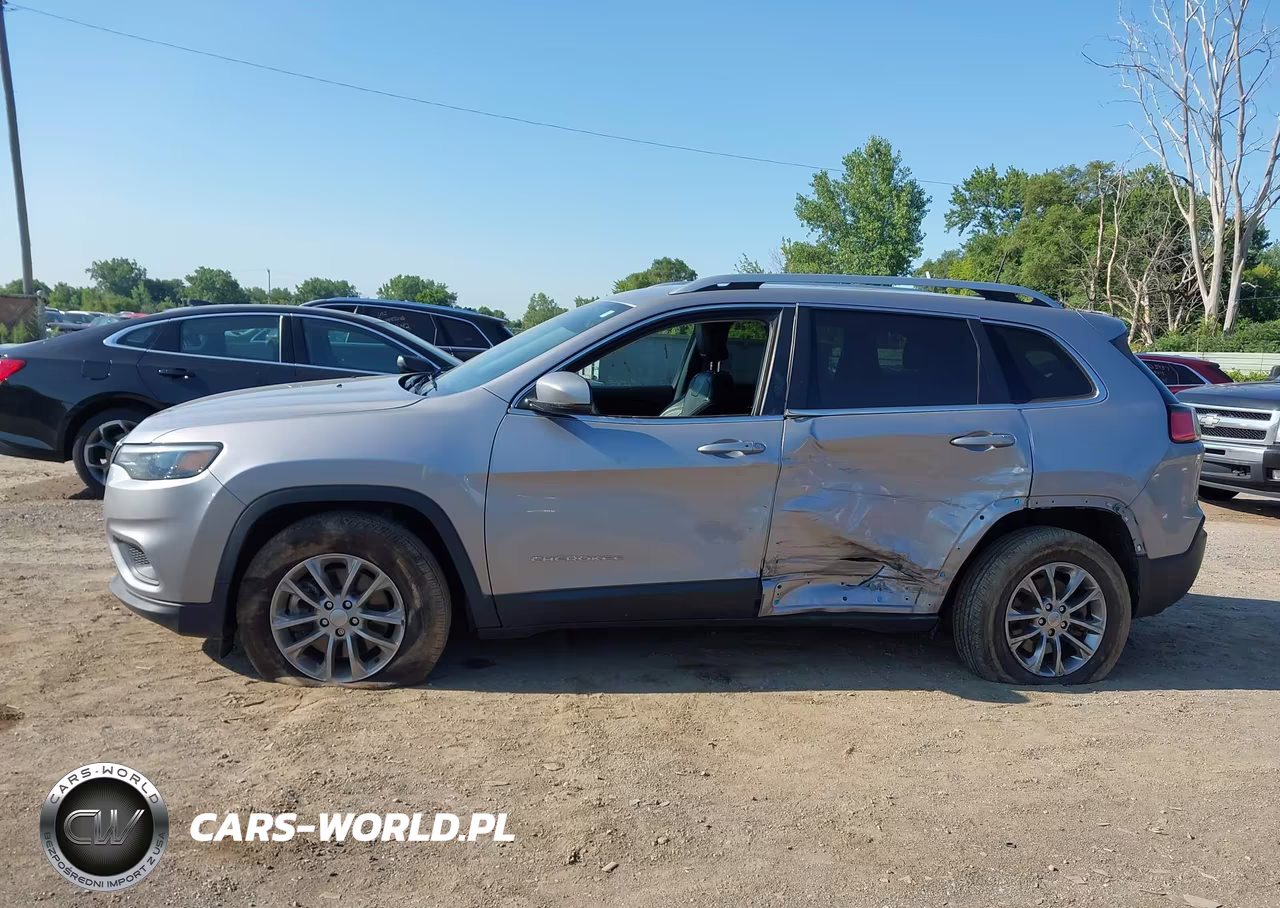 2021 Jeep Cherokee Latitude Lux 4X4 VIN:1C4PJMMX5MD160271 - 14