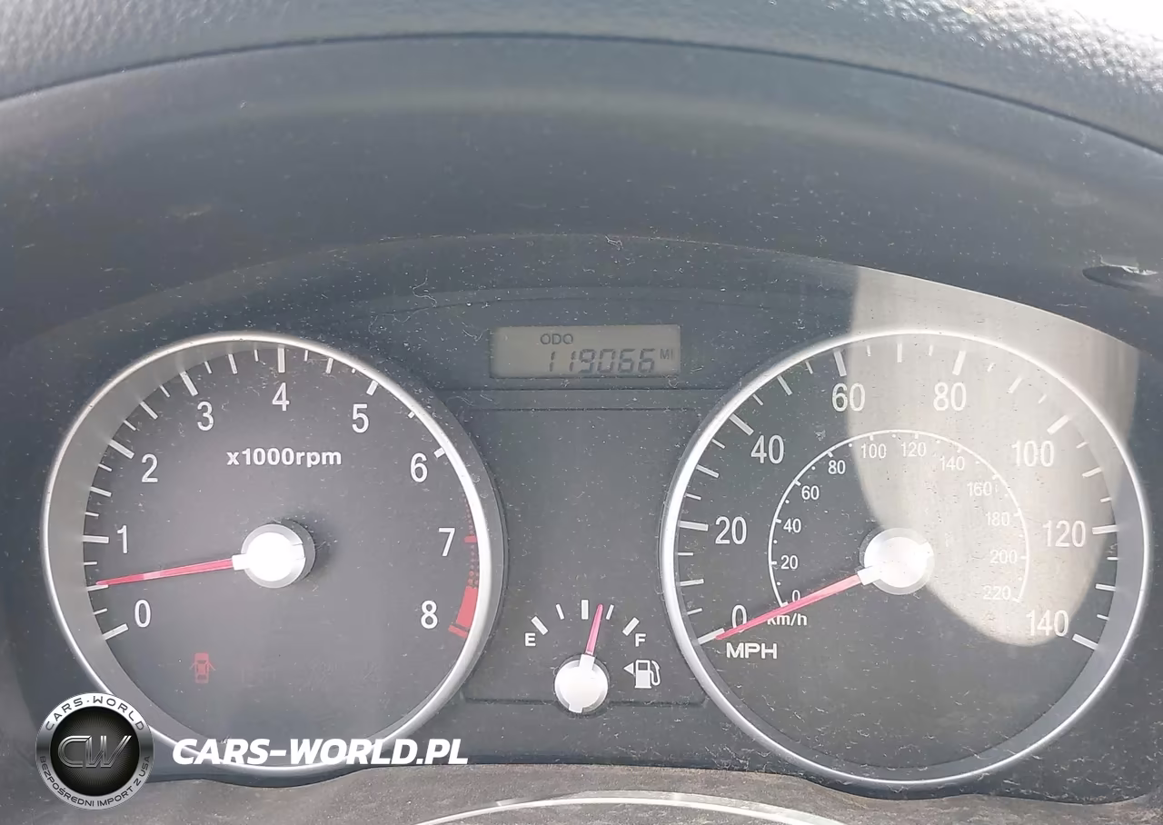 2008 Hyundai Accent Gs VIN:KMHCM36C18U063838 - 7