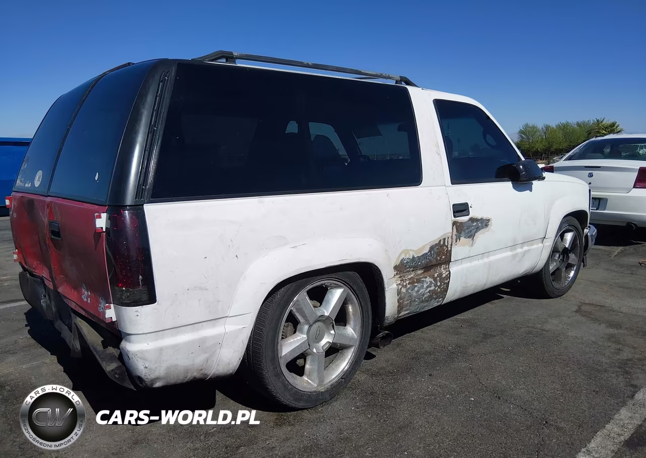 1997 GMC Yukon Sl VIN:3GKEK18R1VG525939 - 4