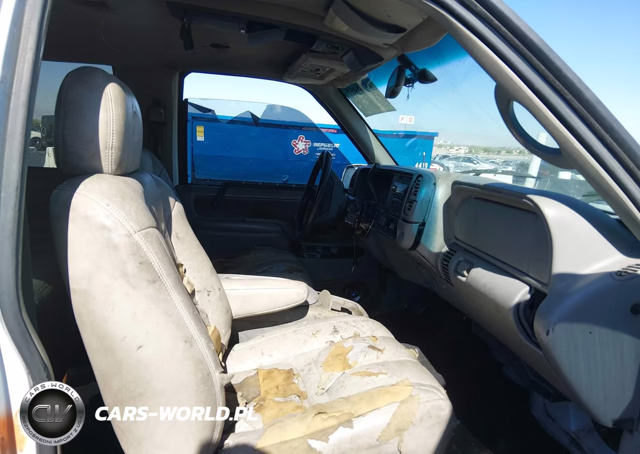 1997 GMC Yukon Sl VIN:3GKEK18R1VG525939 - 5