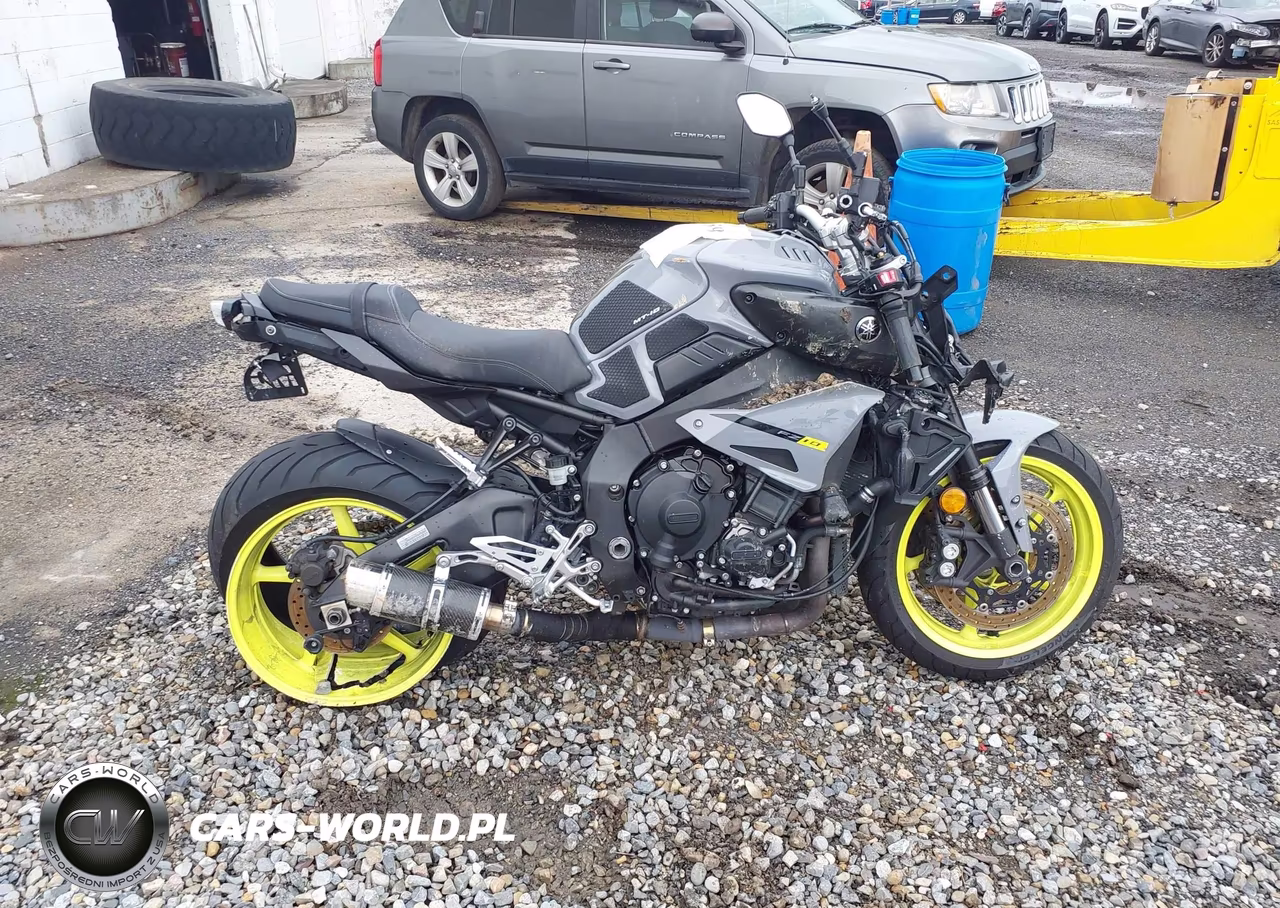 2017 Yamaha Fz10 VIN:JYARN48E3HA000317 - 12
