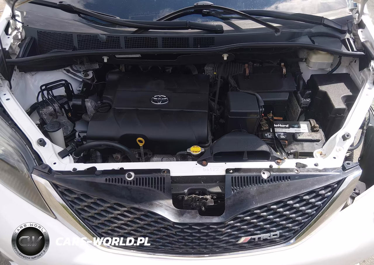 2011 Toyota Sienna Se VIN:5TDXK3DC3BS105971 - 10