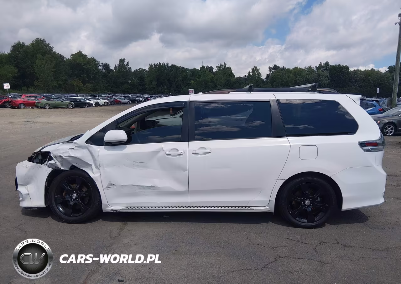 2011 Toyota Sienna Se VIN:5TDXK3DC3BS105971 - 14