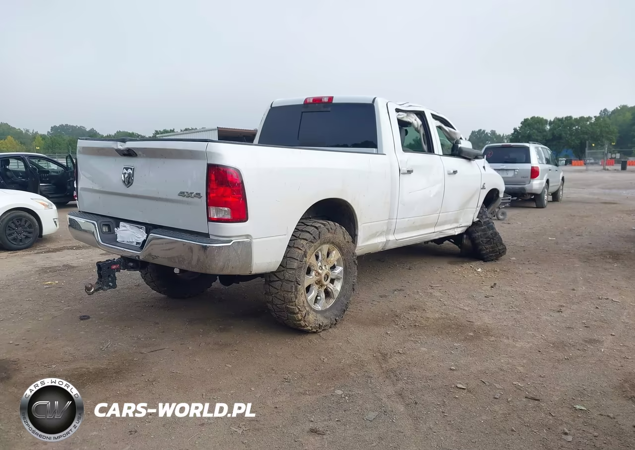 2015 Ram 2500 Slt VIN:3C6UR5DL8FG520287 - 4
