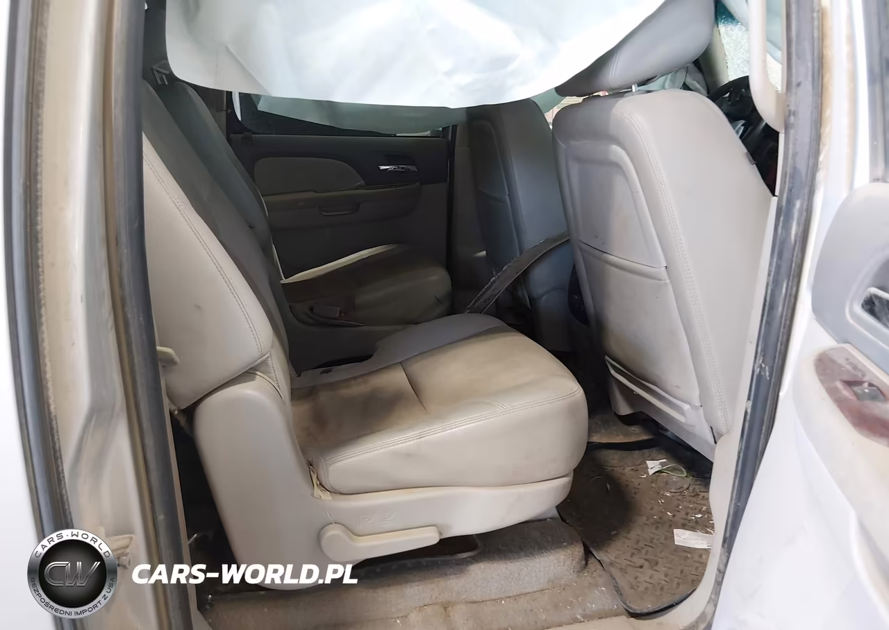 2010 Chevrolet Suburban 1500 Ltz VIN:1GNUKKE34AR169730 - 8