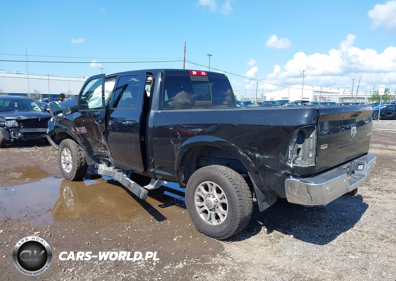 2018 Ram 2500 Laramie 4X4 6'4 Box VIN:3C6UR5FLXJG258133 - 3