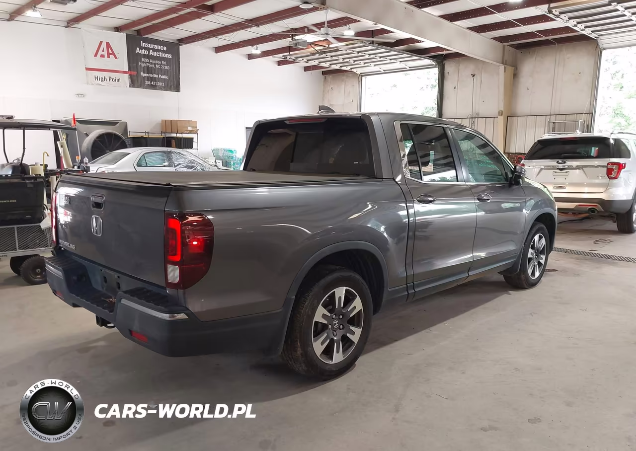 2019 Honda Ridgeline Rtl-T VIN:5FPYK2F65KB003363 - 4