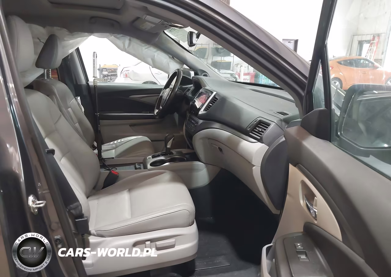 2019 Honda Ridgeline Rtl-T VIN:5FPYK2F65KB003363 - 5