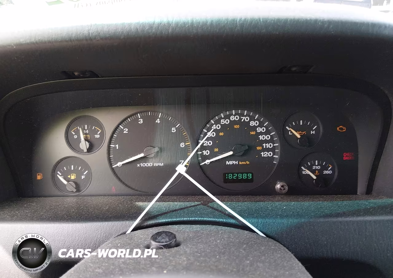 2004 Jeep Grand Cherokee Laredo VIN:1J4GW48S34C377866 - 7