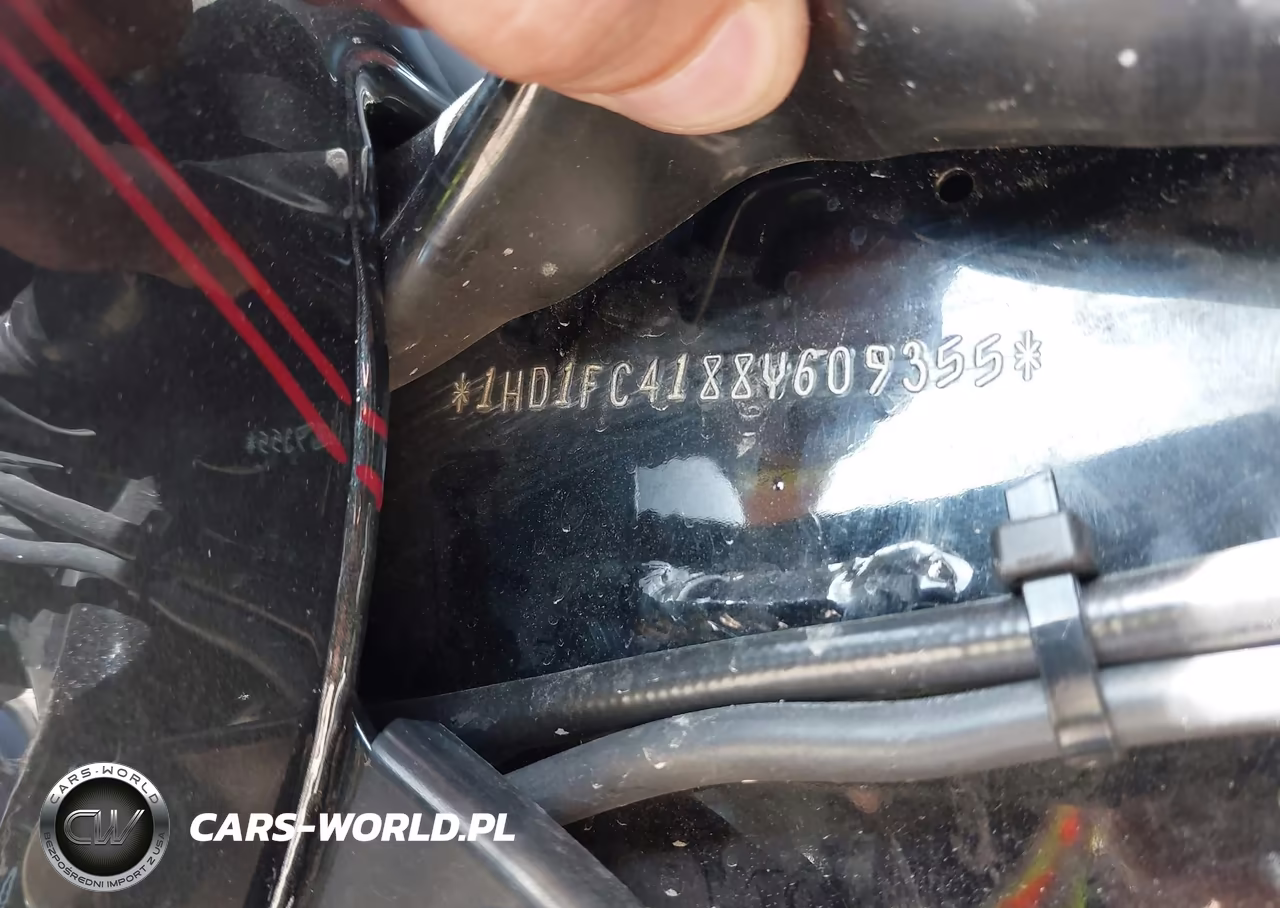 2008 Harley-Davidson Flhtcui VIN:1HD1FC4188Y609355 - 10