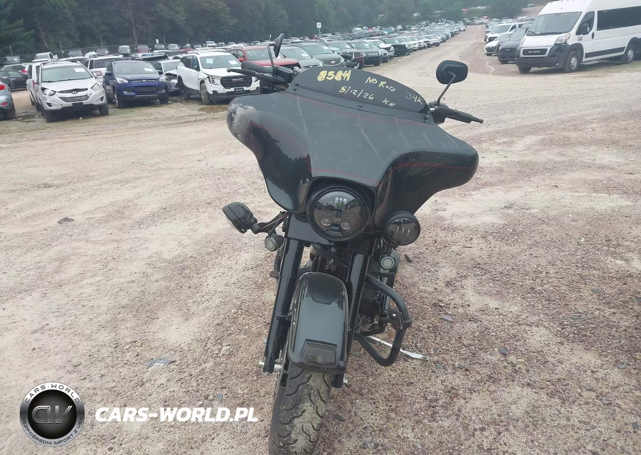 2008 Harley-Davidson Flhtcui VIN:1HD1FC4188Y609355 - 5