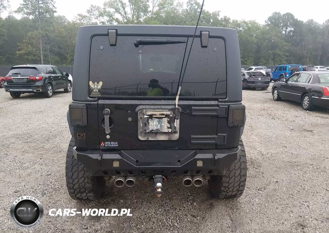 2015 Jeep Wrangler Unlimited Sport VIN:1C4BJWDG5FL579820 - 16