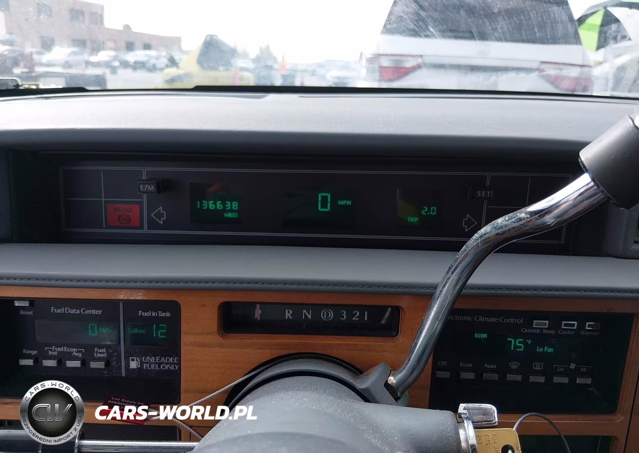 1988 Cadillac Fleetwood Delegance VIN:1G6CB5150J4339336 - 7