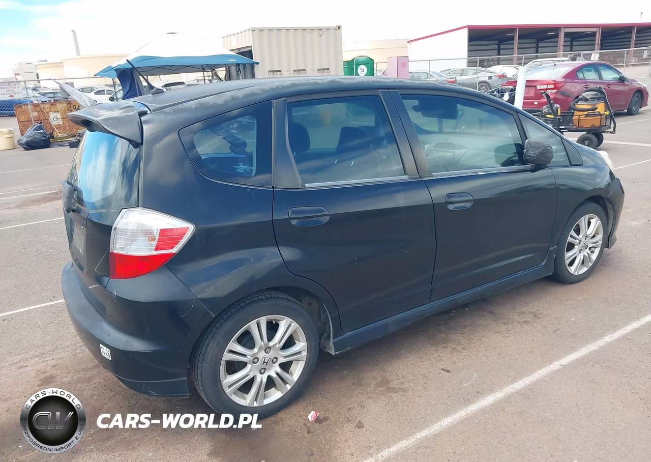 2009 Honda Fit Sport VIN:JHMGE88439S027666 - 4