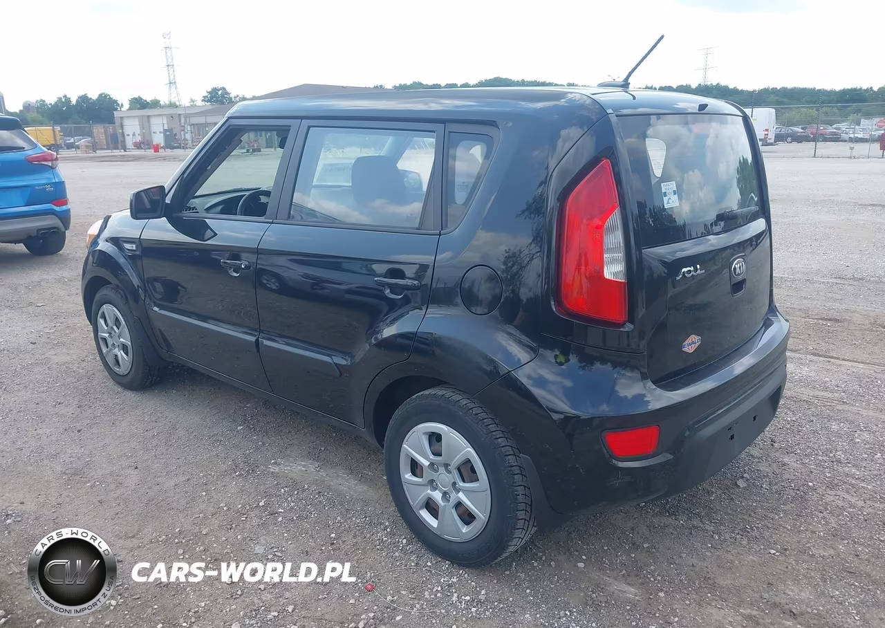 2013 Kia Soul VIN:KNDJT2A52D7628656 - 3