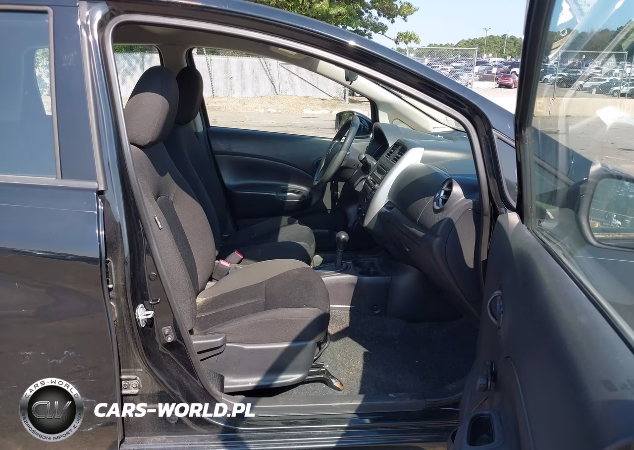 2016 Nissan Versa Note S Plus VIN:3N1CE2CP1GL374488 - 5