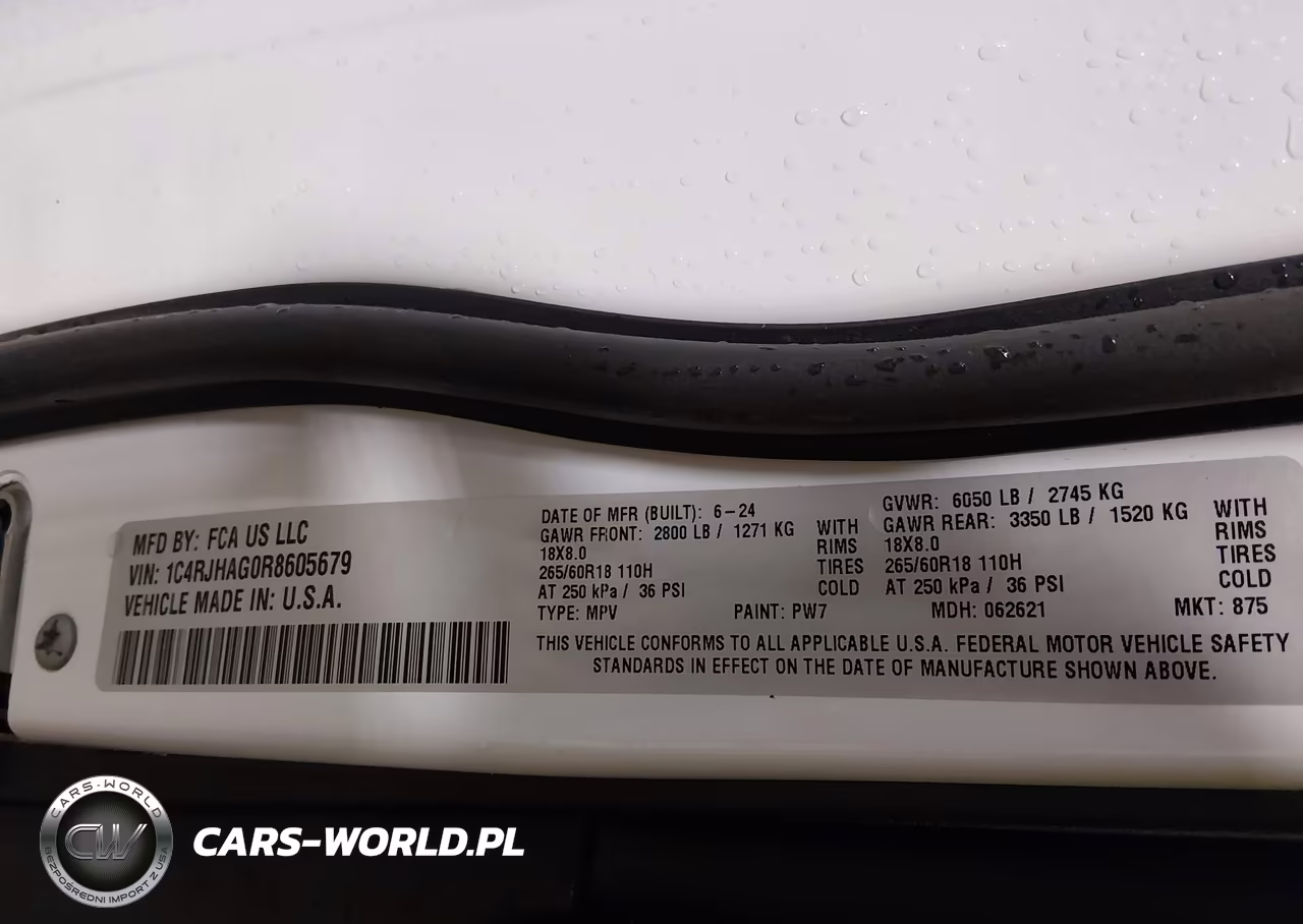 2024 Jeep Grand Cherokee Altitude 4X4 VIN:1C4RJHAG0R8605679 - 9