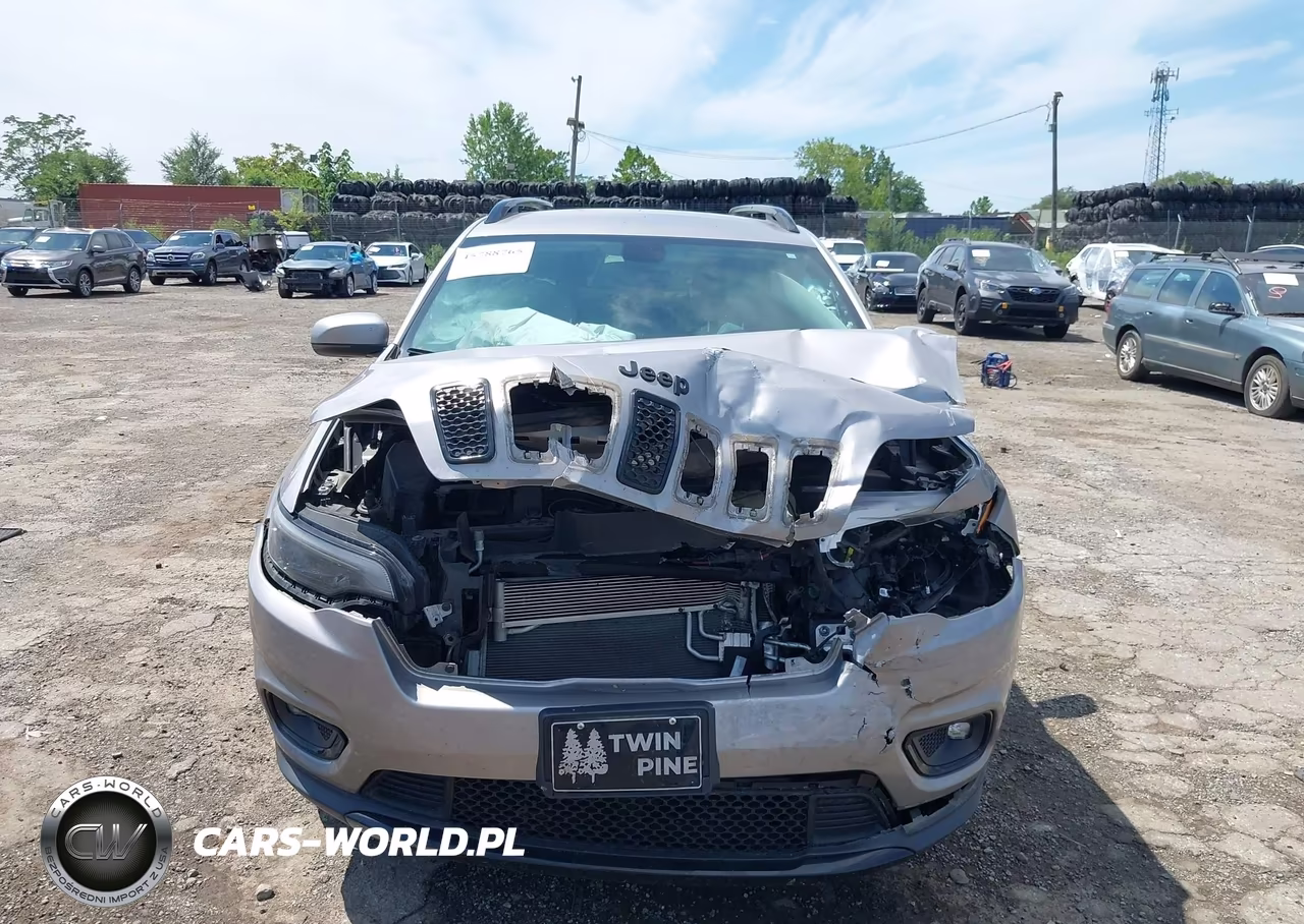 2019 Jeep Cherokee Altitude 4X4 VIN:1C4PJMLB5KD362840 - 6