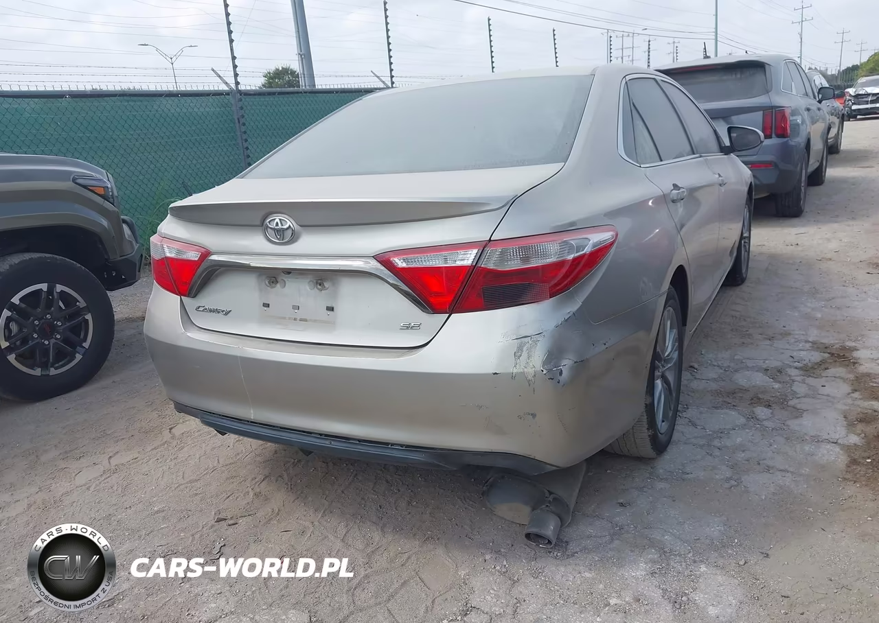 2016 Toyota Camry Se VIN:4T1BF1FK9GU195438 - 4