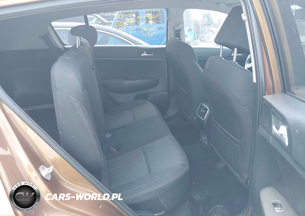 2021 Kia Sportage Lx VIN:KNDPMCAC5M7844688 - 8