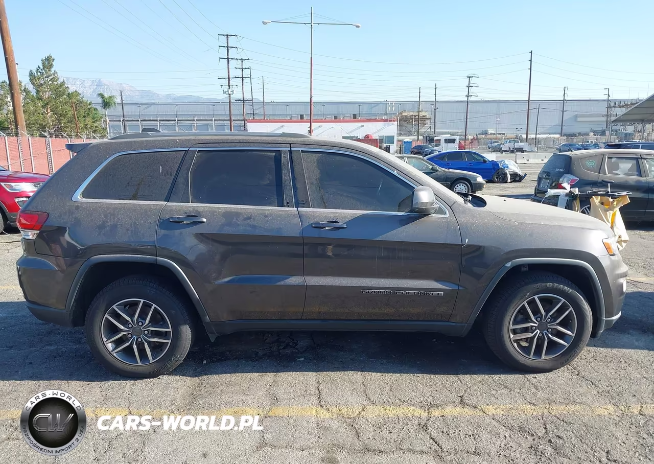 2020 Jeep Grand Cherokee Laredo E 4X2 VIN:1C4RJEAG5LC170452 - 13