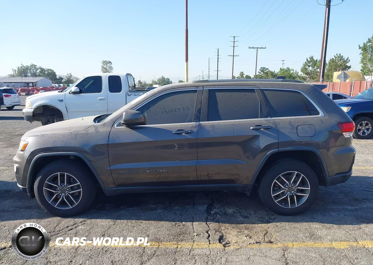 2020 Jeep Grand Cherokee Laredo E 4X2 VIN:1C4RJEAG5LC170452 - 14