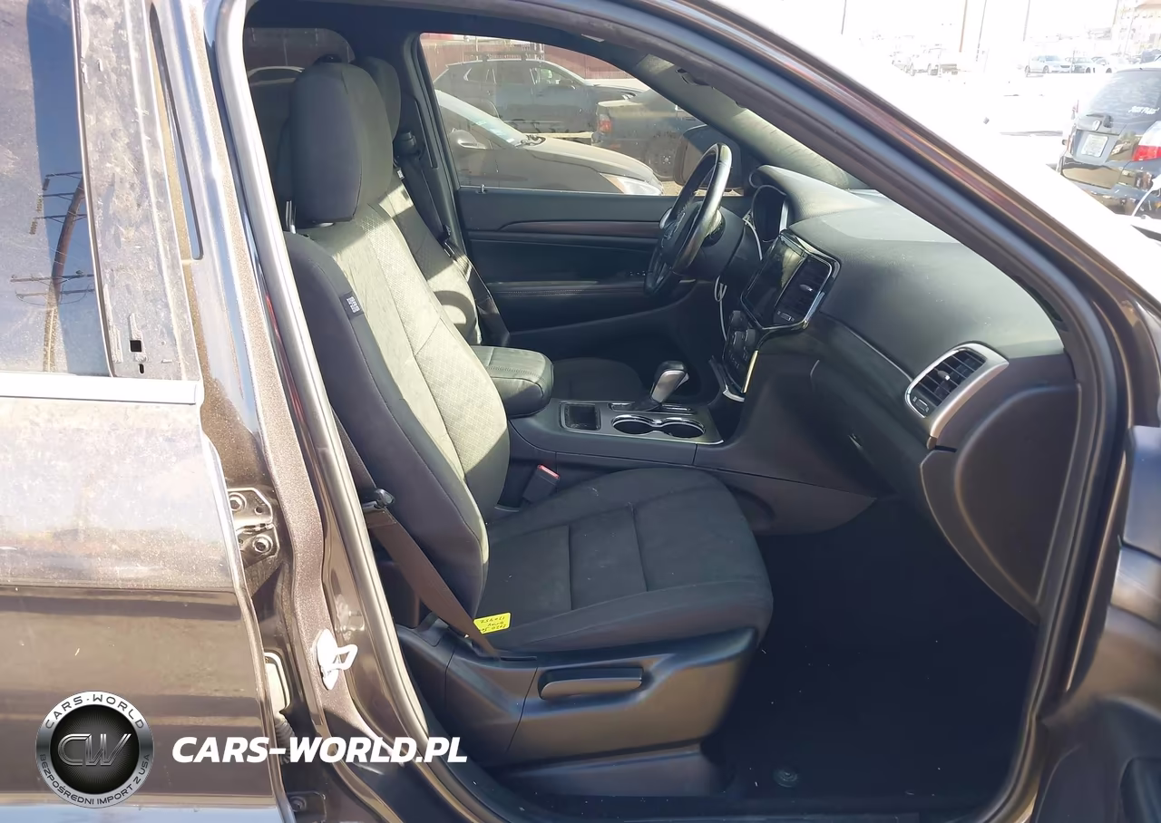 2020 Jeep Grand Cherokee Laredo E 4X2 VIN:1C4RJEAG5LC170452 - 5