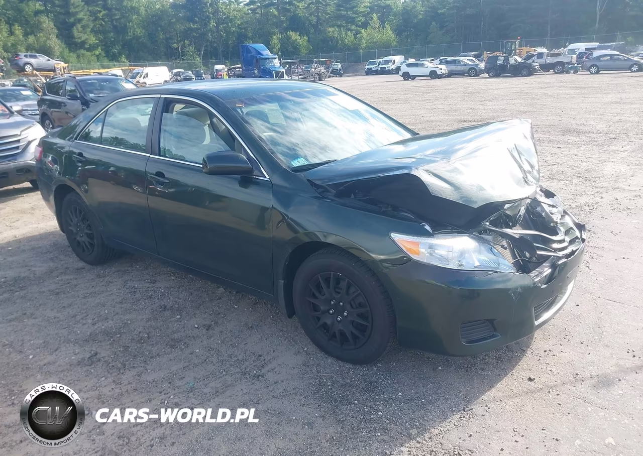 2011 Toyota Camry Le – zdjęcie 1 z 17