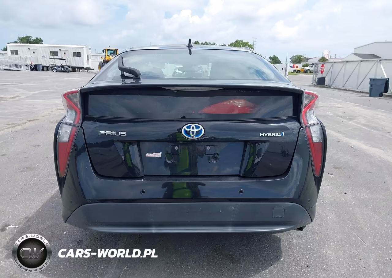 2018 Toyota Prius Three VIN:JTDKARFU4J3549382 - 17