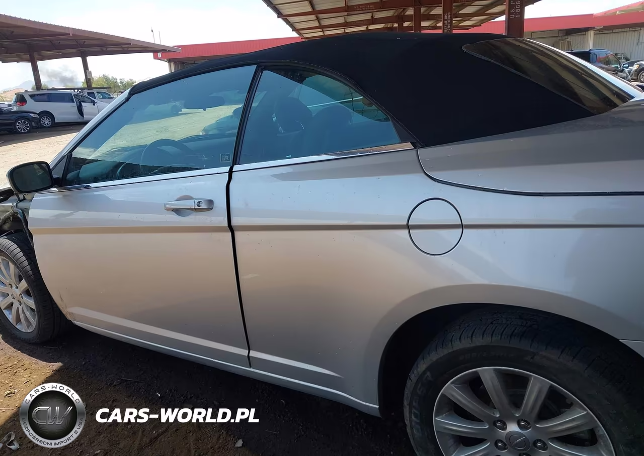 2011 Chrysler 200 Touring VIN:1C3BC2EG4BN620488 - 14