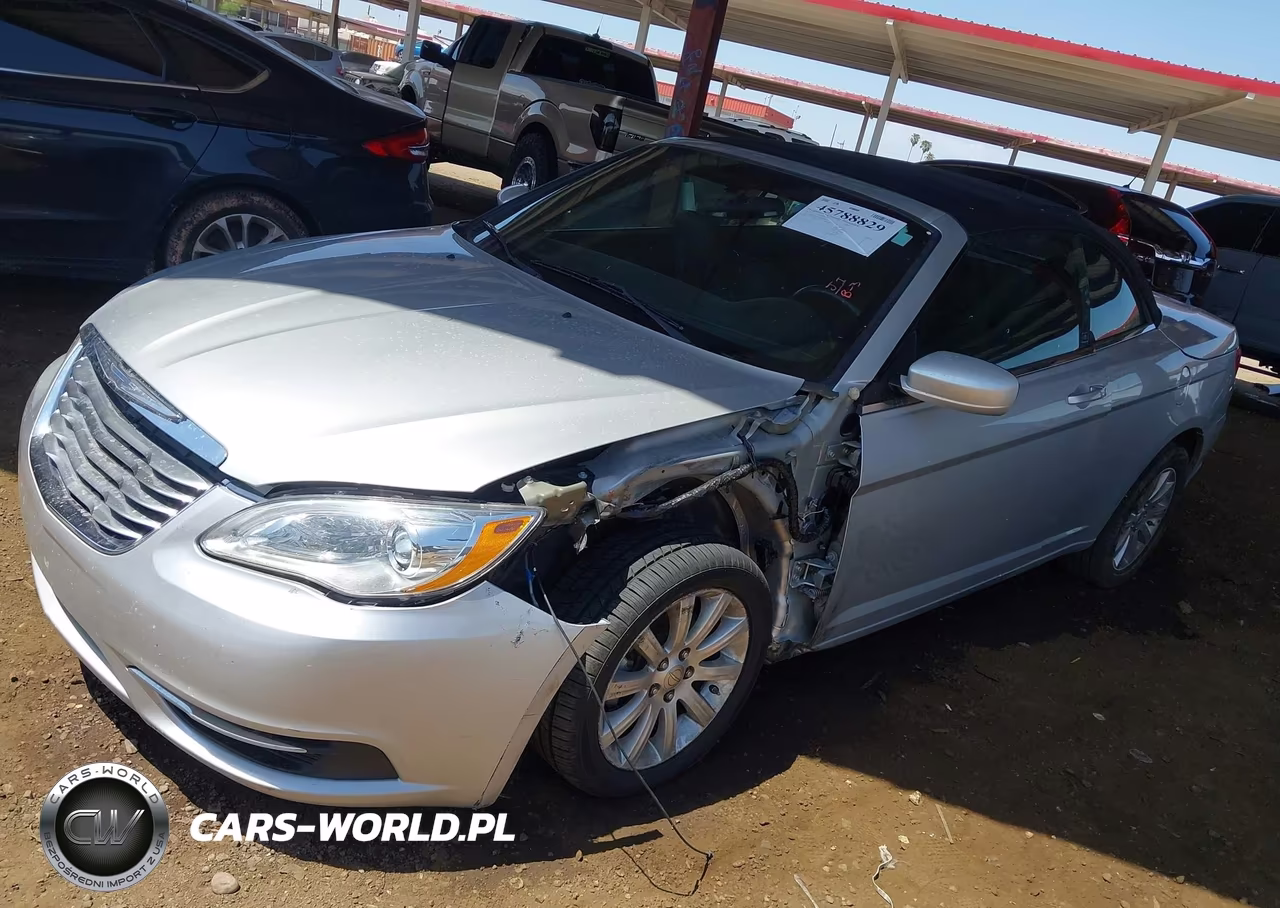 2011 Chrysler 200 Touring VIN:1C3BC2EG4BN620488 - 6