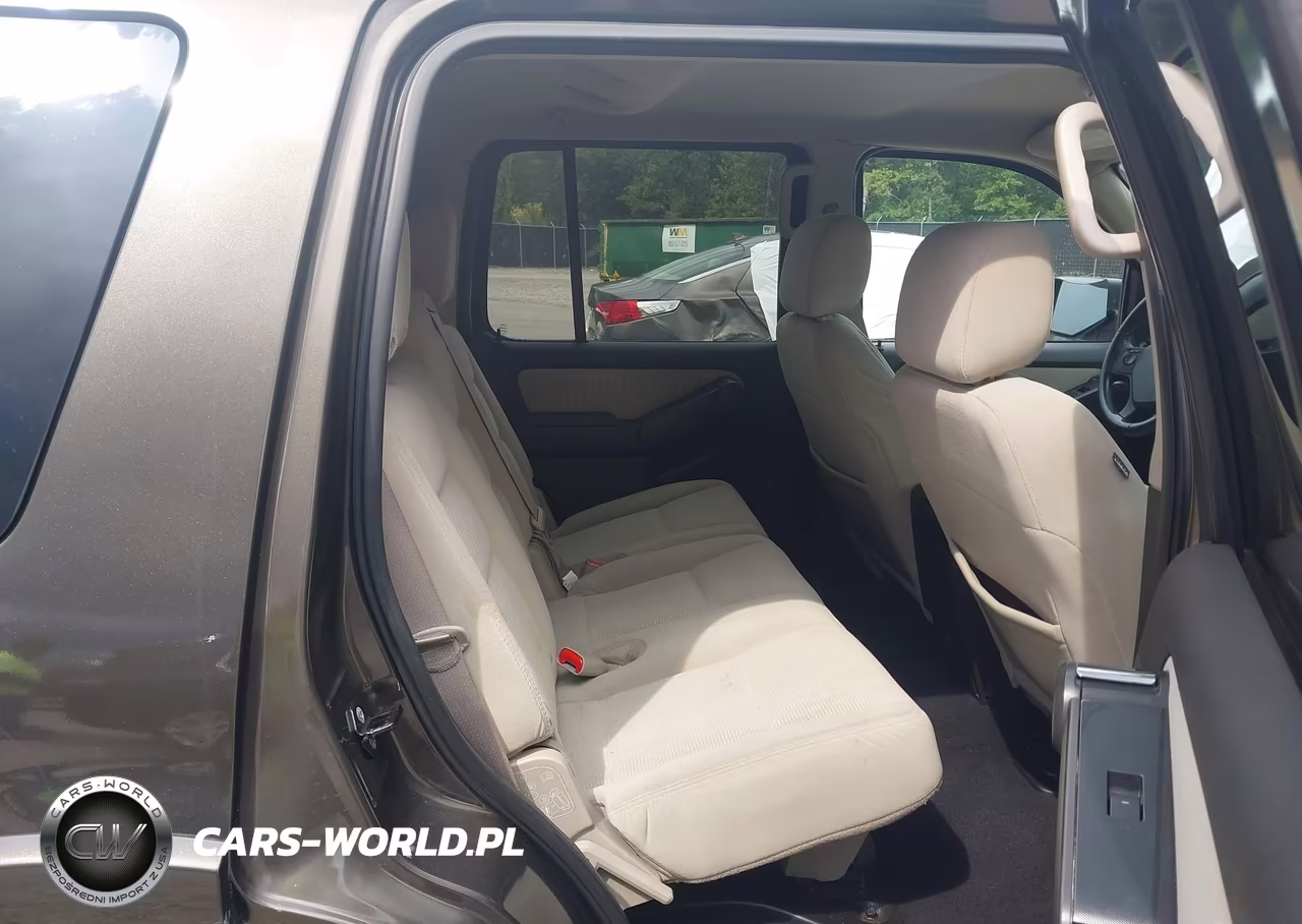 2008 Ford Explorer Xlt VIN:1FMEU73E08UA63013 - 8