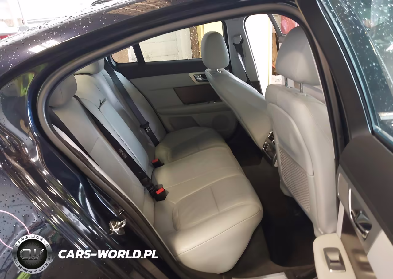 2012 Jaguar Xf VIN:SAJWA0FB1CLS31736 - 8