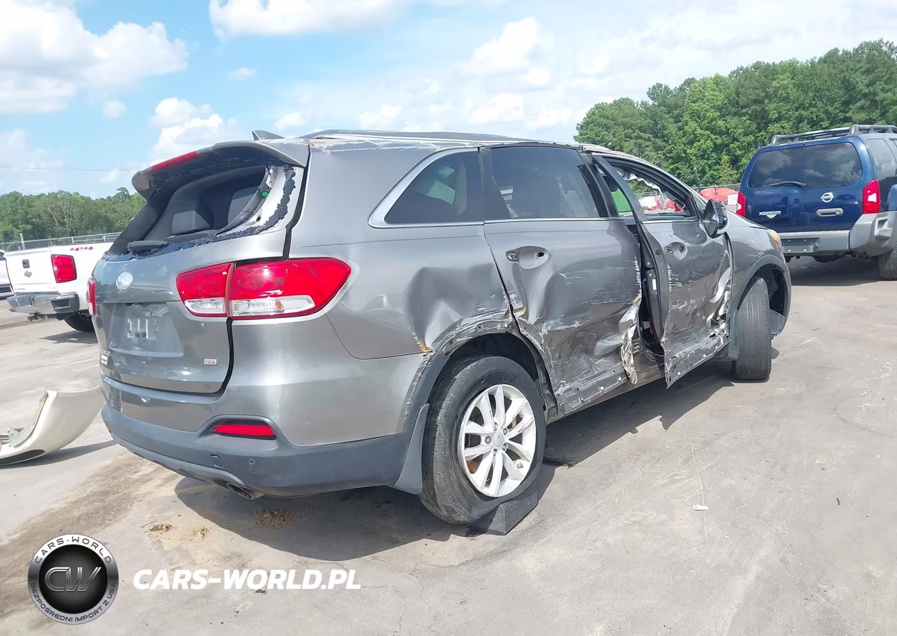 2017 Kia Sorento 2.4L Lx VIN:5XYPG4A32HG272498 - 4