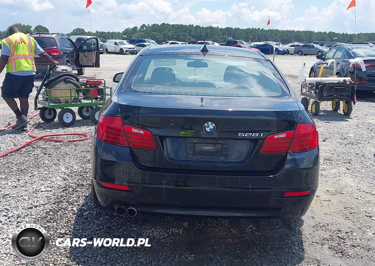 2015 BMW 528I VIN:WBA5A5C50FD521984 - 16