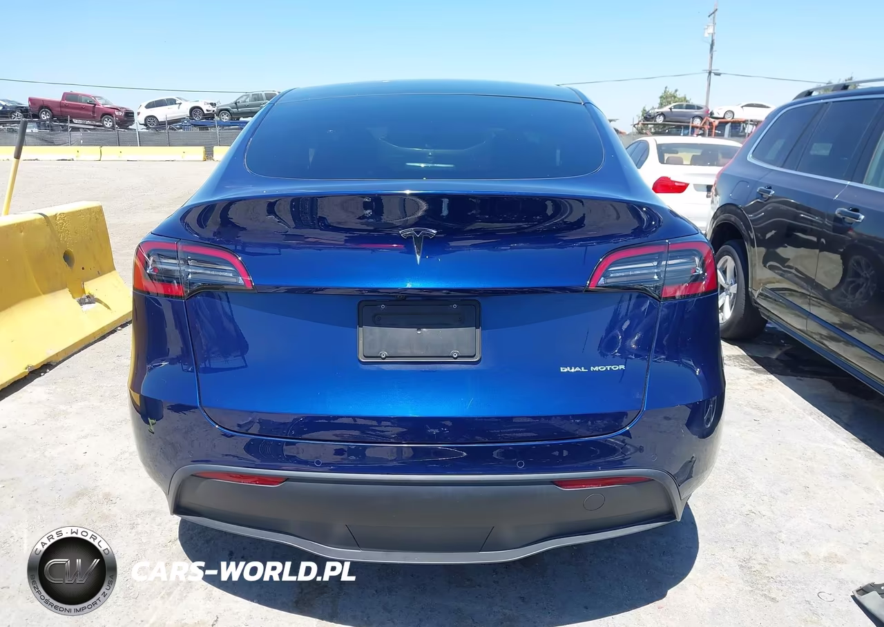 2022 Tesla Model Y Long Range Dual Motor All-Wheel Drive VIN:7SAYGDEE9NF348689 - 17
