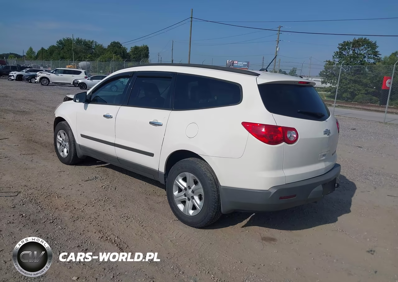2012 Chevrolet Traverse Ls VIN:1GNKREED1CJ289399 - 3