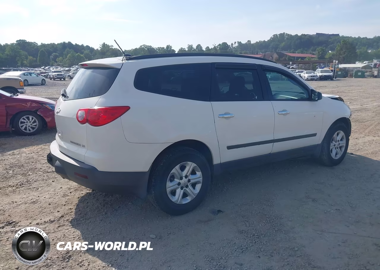 2012 Chevrolet Traverse Ls VIN:1GNKREED1CJ289399 - 4