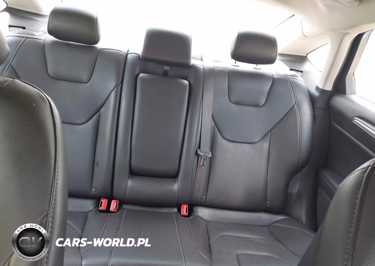 2016 Ford Fusion Titanium VIN:3FA6P0K94GR375570 - 18