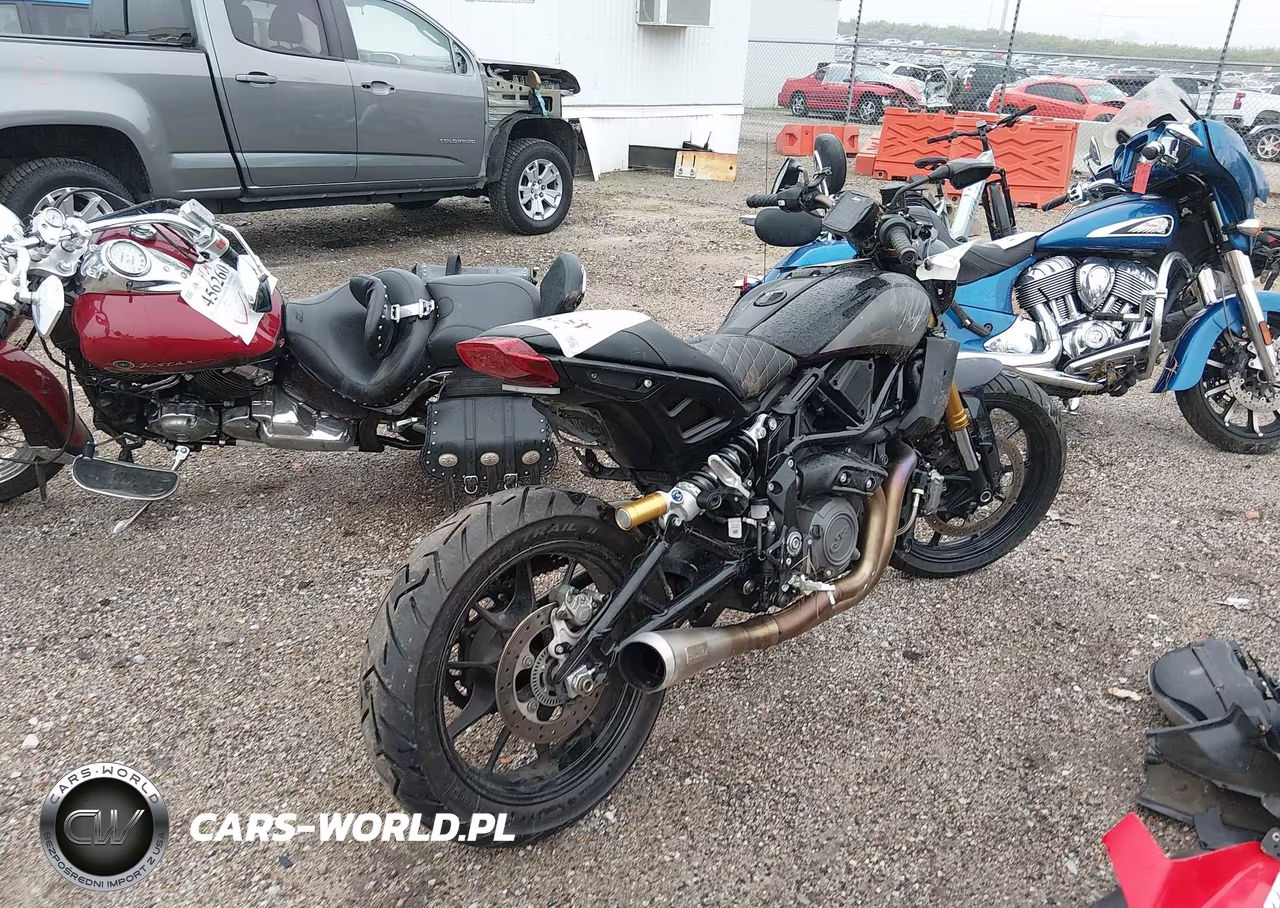 2019 Indian Motorcycle Co. Ftr 1200 S VIN:56KRTS222K3153080 - 4
