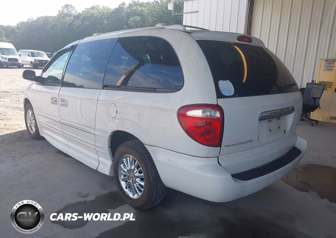 2002 Chrysler Town & Country Limited VIN:2C8GP64LX2R550962 - 3