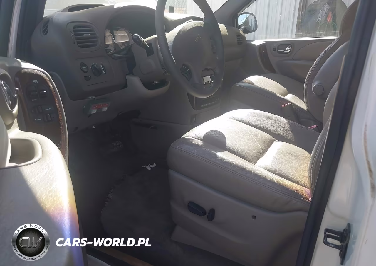 2002 Chrysler Town & Country Limited VIN:2C8GP64LX2R550962 - 5