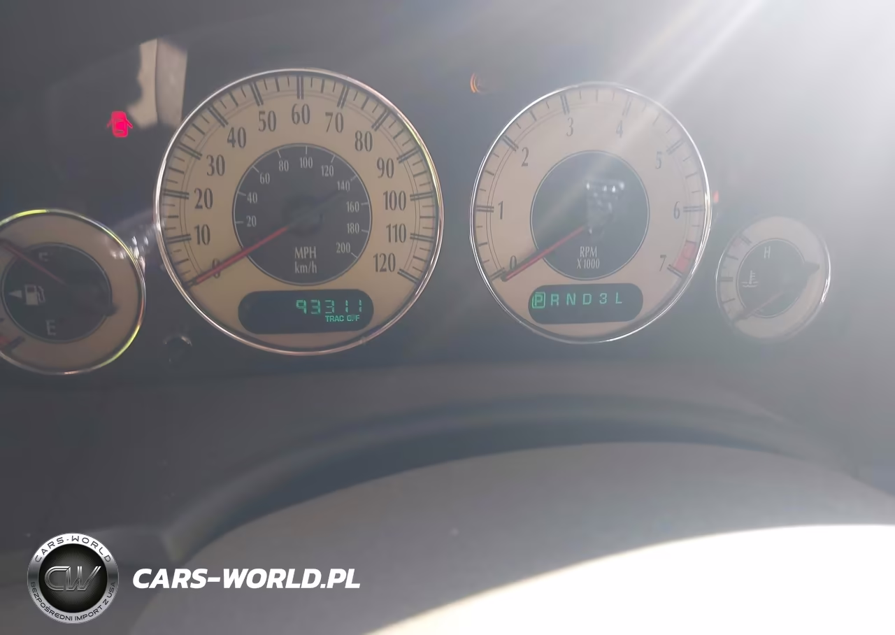 2002 Chrysler Town & Country Limited VIN:2C8GP64LX2R550962 - 7
