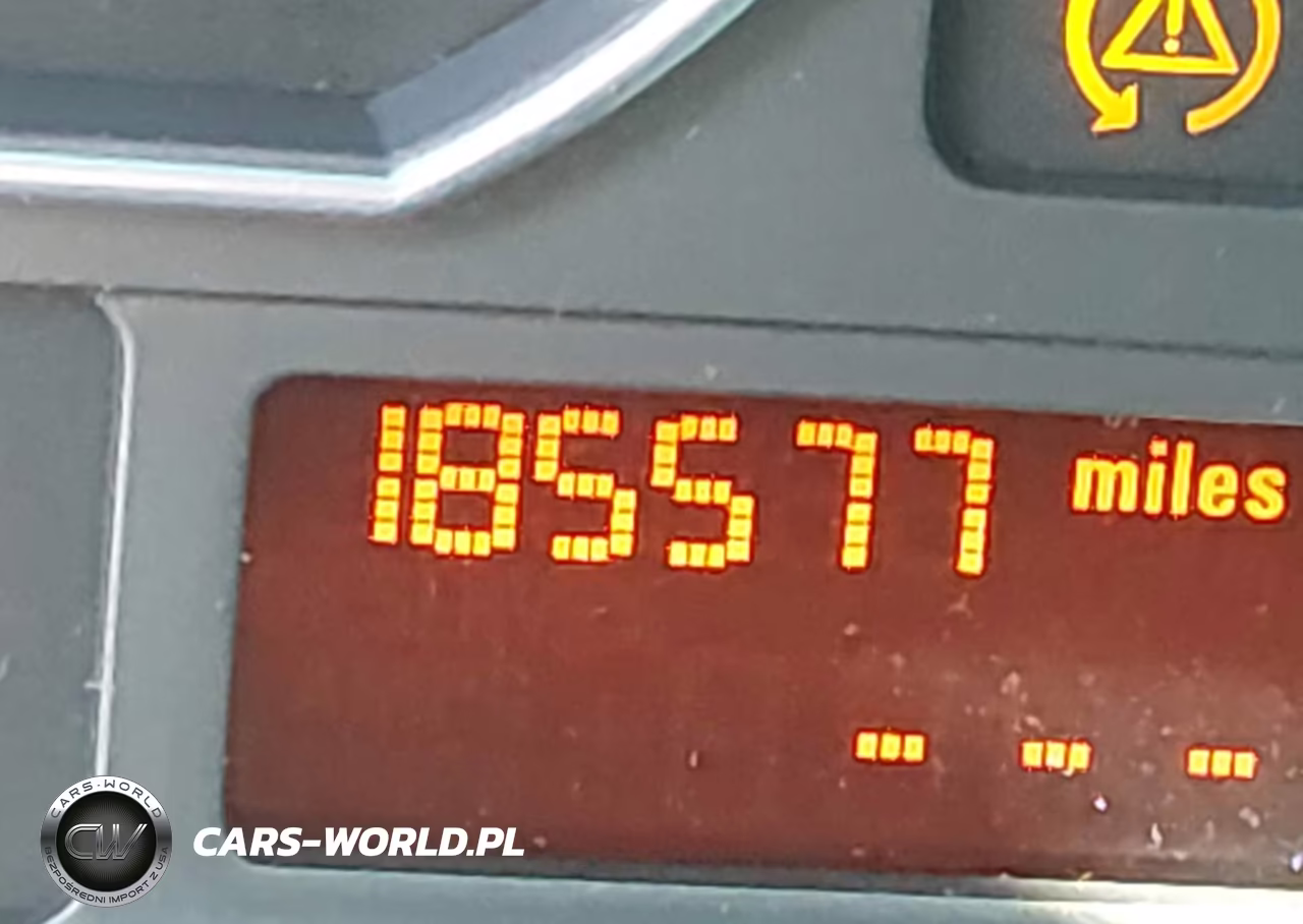 2002 BMW 330Xi VIN:WBAEW53482PG16958 - 13