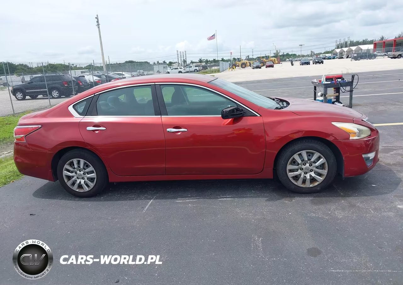 2015 Nissan Altima 2.5 S VIN:1N4AL3AP0FC103828 - 13