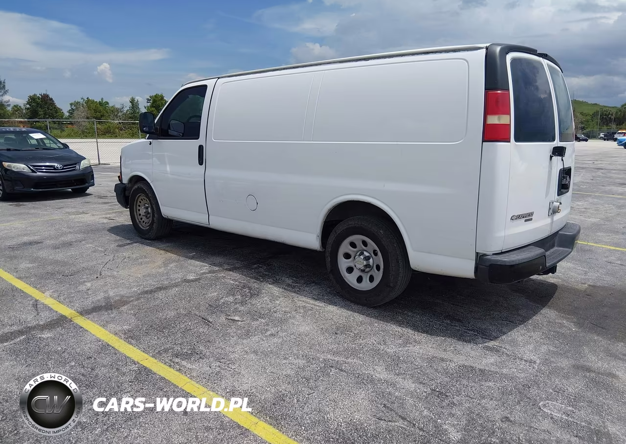 2014 Chevrolet Express 1500 Work Van VIN:1GCSGAFXXE1143084 - 3